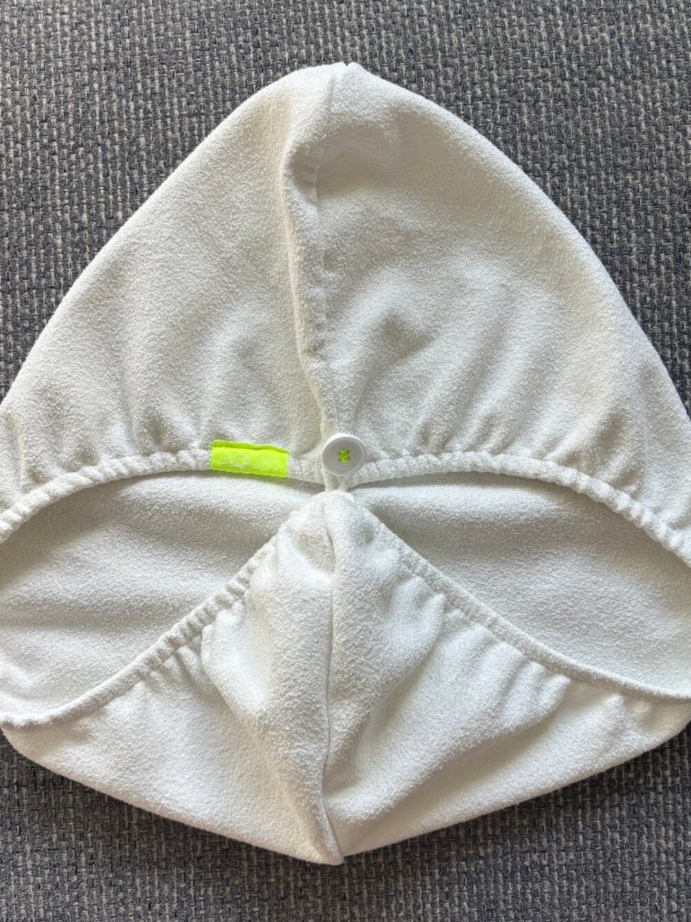 AQUIS Original Hair Wrap Turban Towel / Hands-Free Microfiber Hair Drying - Picture 2 of 5